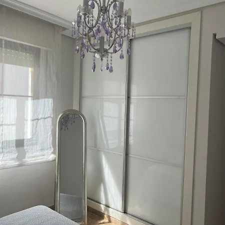 Appartamento Apartamento La Calahorra Con Parking Gratuito