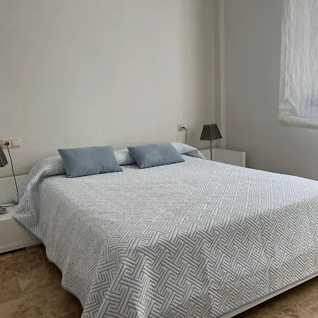 Apartamento La Calahorra Con Parking Gratuito * Cordoba