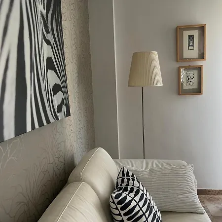 Apartment Apartamento La Calahorra Con Parking Gratuito *