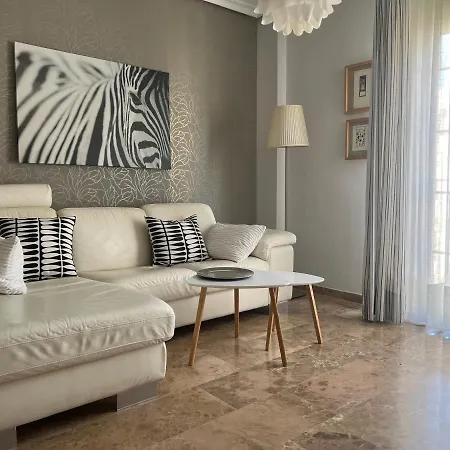 Apartamento La Calahorra Con Parking Gratuito Apartment Cordoba