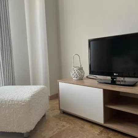Apartment Apartamento La Calahorra Con Parking Gratuito