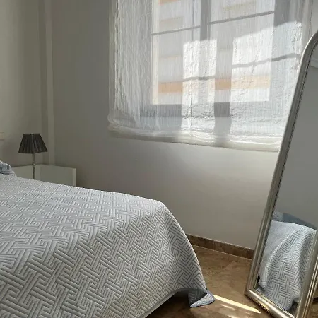 Apartamento La Calahorra Con Parking Gratuito * Cordoba